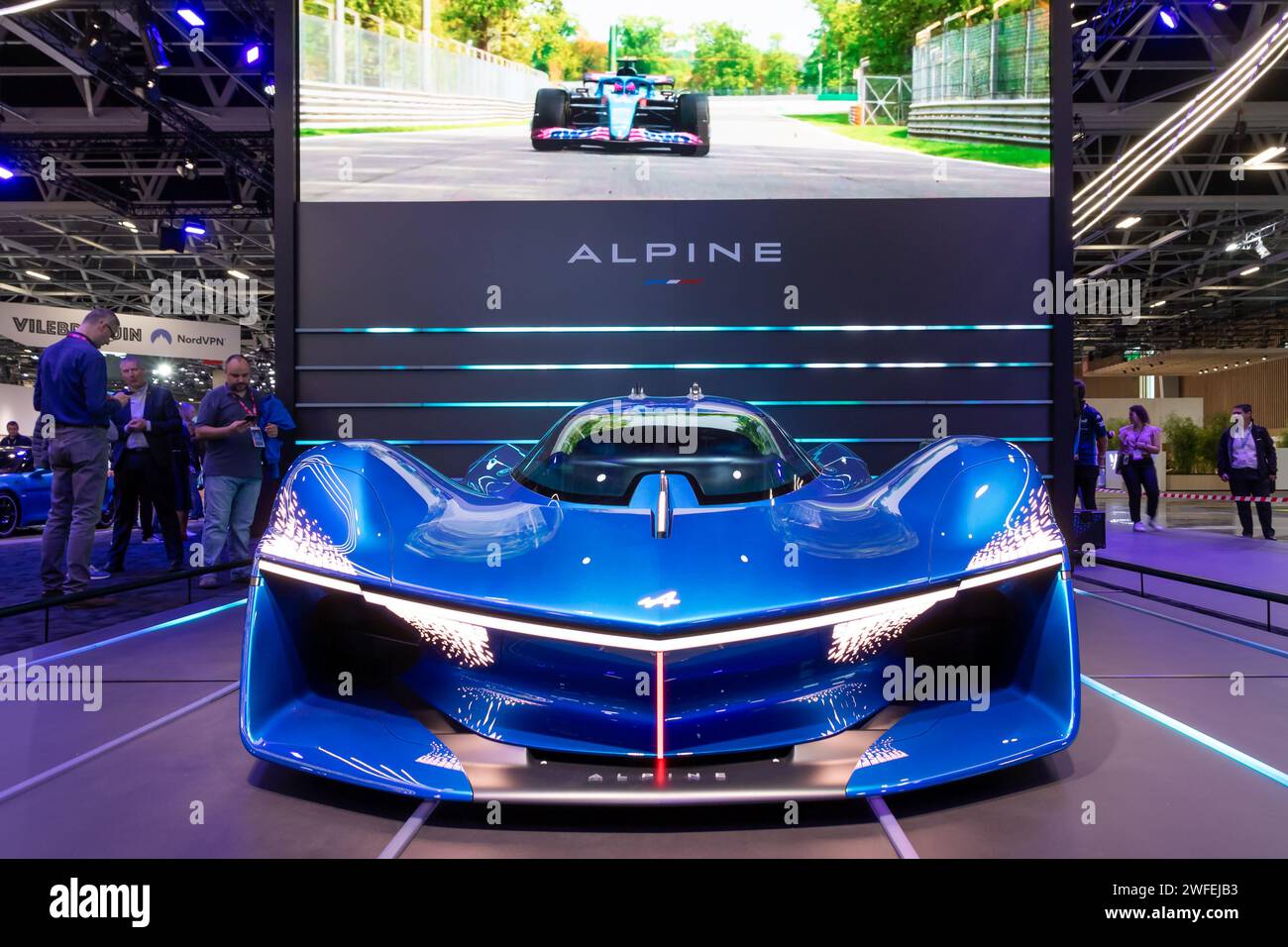 Alpine Alpenglow Wasserstoffsportwagen auf dem Pariser Automobilsalon, Frankreich - 17. Oktober 2022. Stockfoto