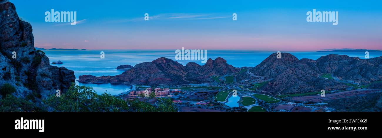 Meer- und Küstenlandschaft, Villa del Palmar, Danzante Bay, Baja California Sur, Mexiko Stockfoto
