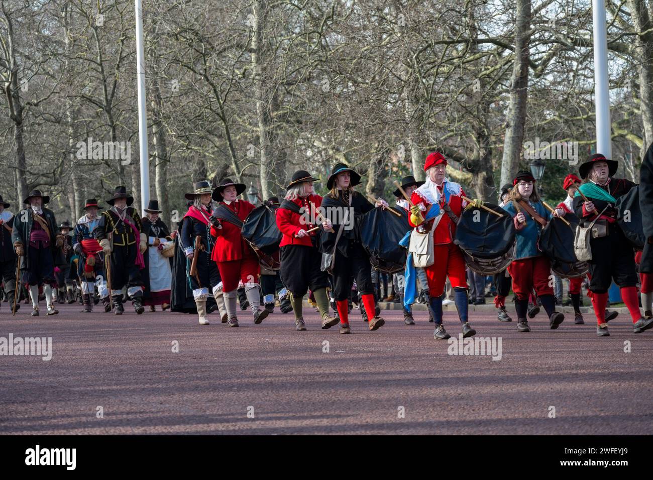 LONDON, ENGLAND - 28. JANUAR 2024: Jährlicher marsch zum Gedenken an Karl I. durch die King’s Army, die English Civil war Society Stockfoto