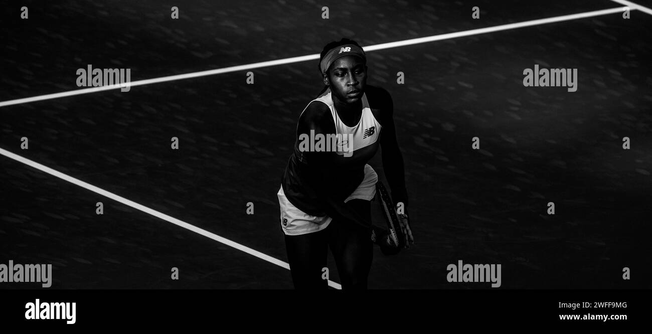 Cori Gauff von United States gegen Jessica Pegula von Unites States während ihres Einzel-Runde-1-Spiels im Rahmen der Dubai Duty Free Tennis Championships WTA 500 am 14. Februar 2022 in Dubai, Vereinigte Arabische Emirate. Foto von Victor Fraile / Power Sport Images Stockfoto