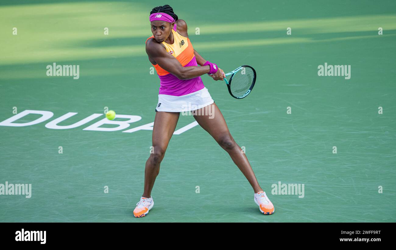 Cori Gauff von United States gegen Jessica Pegula von Unites States während ihres Einzel-Runde-1-Spiels im Rahmen der Dubai Duty Free Tennis Championships WTA 500 am 14. Februar 2022 in Dubai, Vereinigte Arabische Emirate. Foto von Victor Fraile / Power Sport Images Stockfoto