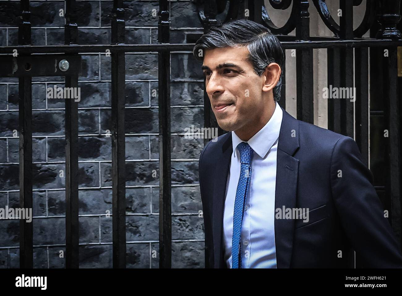 London, Großbritannien. Januar 31, 2024. Rishi Sunak, Abgeordneter, Premierminister des Vereinigten Königreichs, verlässt die Downing Street 10, um heute an den Fragen des Premierministers (PMQ) im Parlament teilzunehmen. Quelle: Imageplotter/Alamy Live News Stockfoto