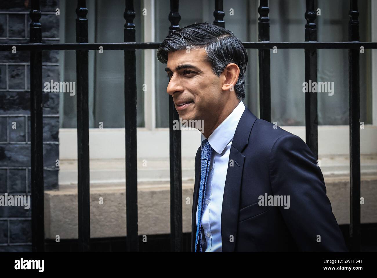 London, Großbritannien. Januar 31, 2024. Rishi Sunak, Abgeordneter, Premierminister des Vereinigten Königreichs, verlässt die Downing Street 10, um heute an den Fragen des Premierministers (PMQ) im Parlament teilzunehmen. Quelle: Imageplotter/Alamy Live News Stockfoto