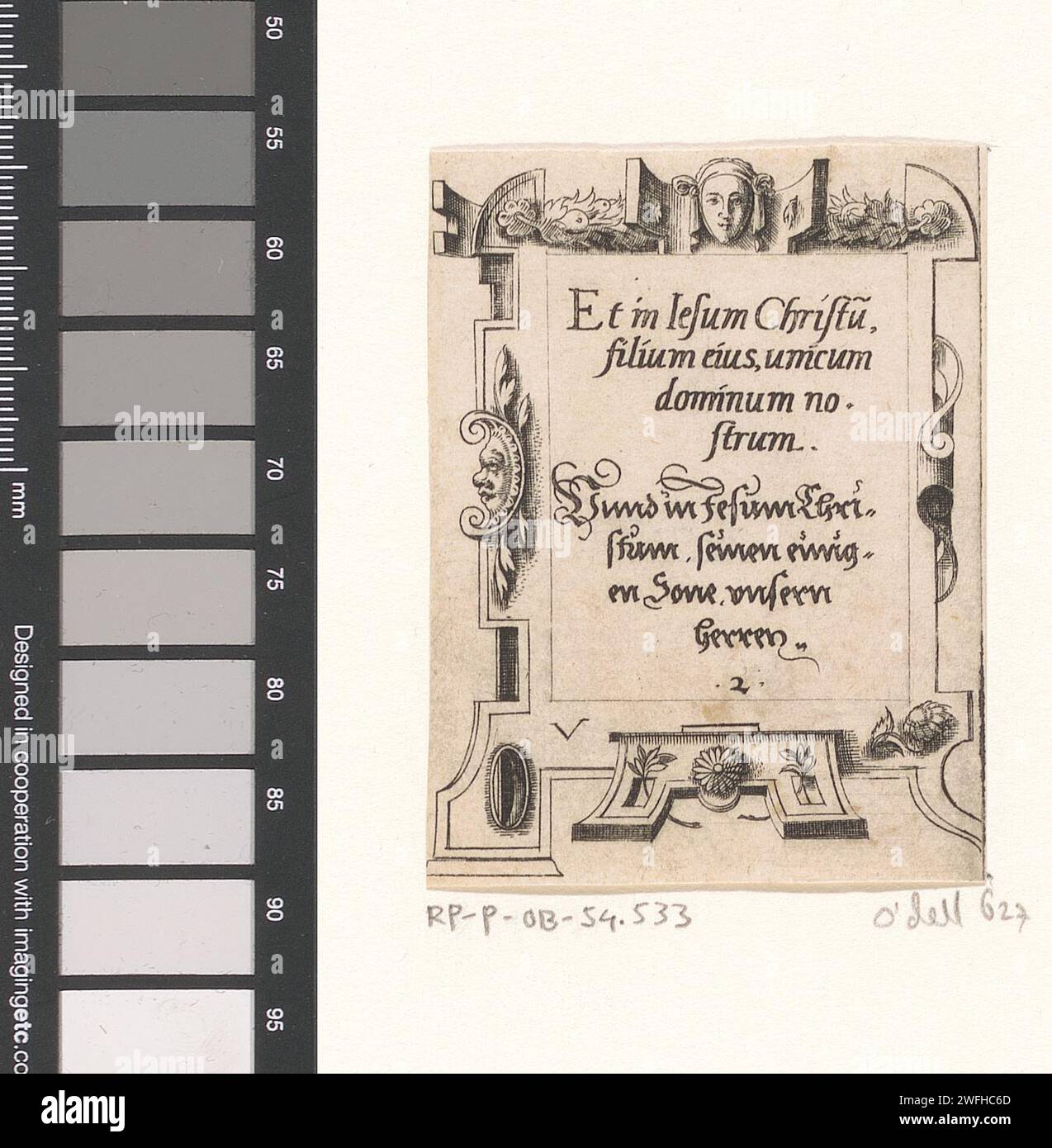 Gebet in lateinischer und deutscher Sprache in einem Rollenwerk Framing, Virgilius Solis, 1568 Druck nummeriert in der Mitte: 2. Nürnberger Papiergravur / Ätzung Scrollwerk, Strapwork ~ Ornament Stockfoto