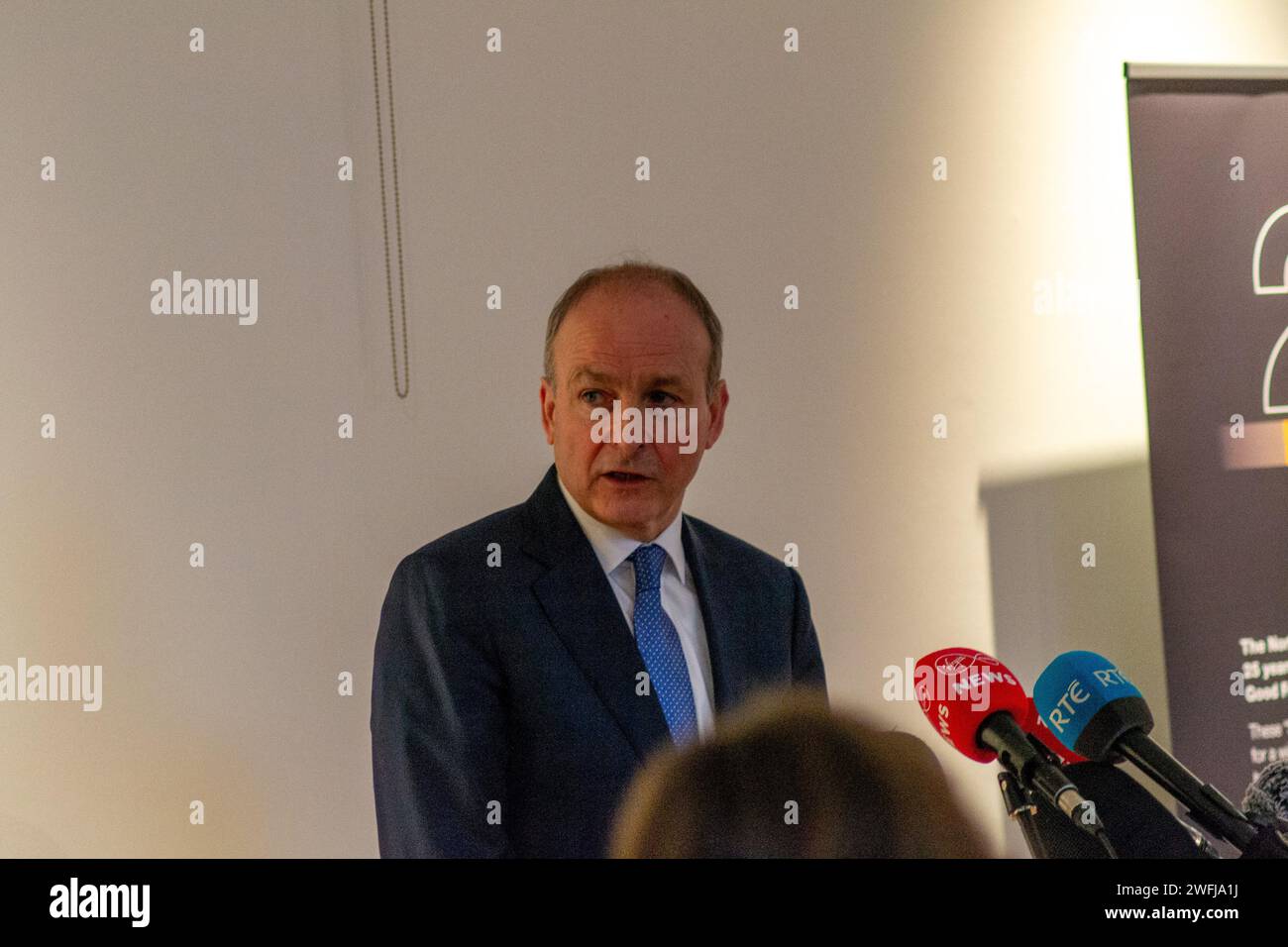 Belfast, Großbritannien, 31 01 2024, Micheál Martin spricht im Ulster Museum vor den Medien Credit: HeadlineX/Alamy Stockfoto