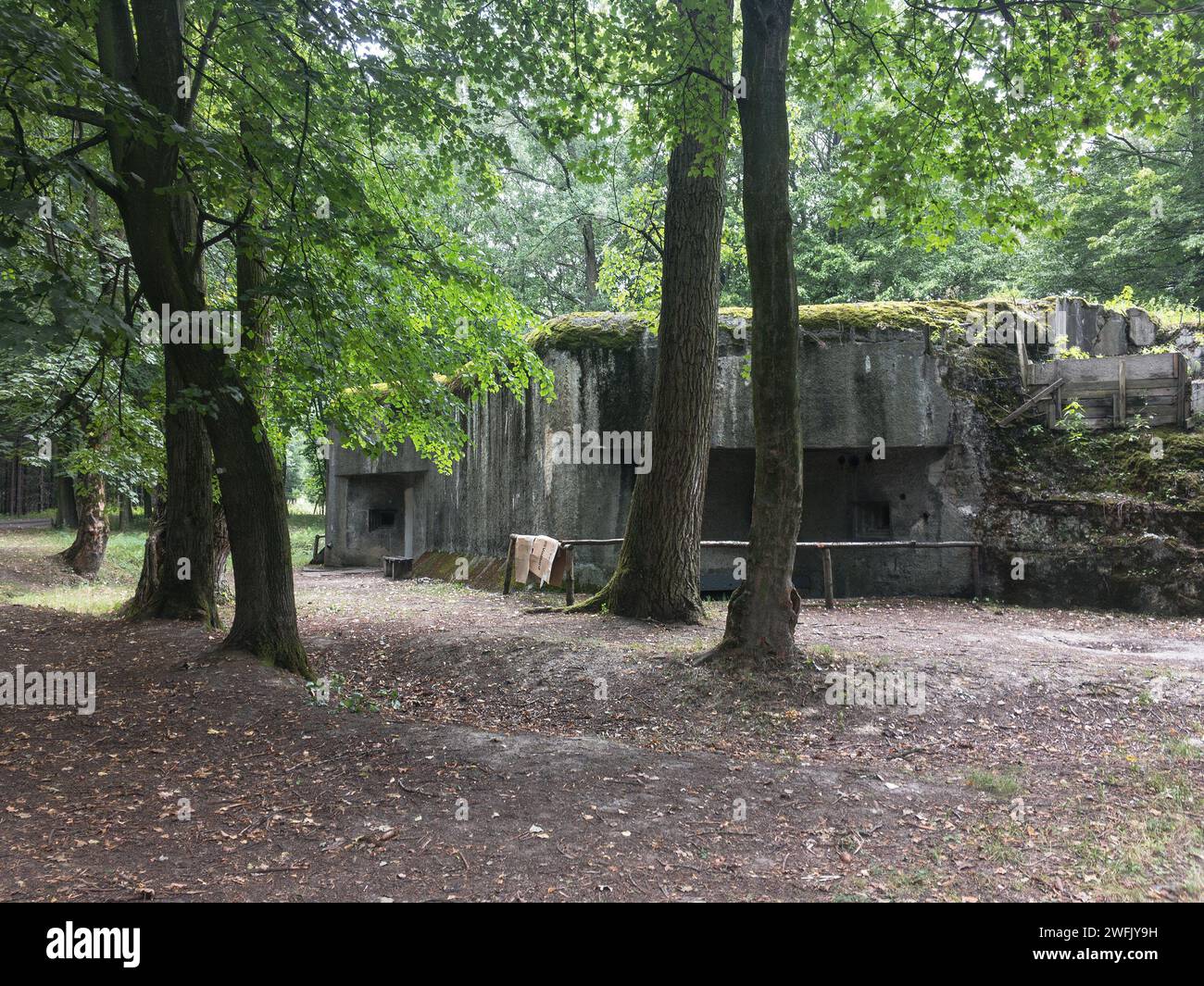 Blockhaus der Infanterie, Festung MO-S 11 U Posedu aus Beton, erbaut im Zweiten Weltkrieg in Tschechien bei Silherovice Stockfoto