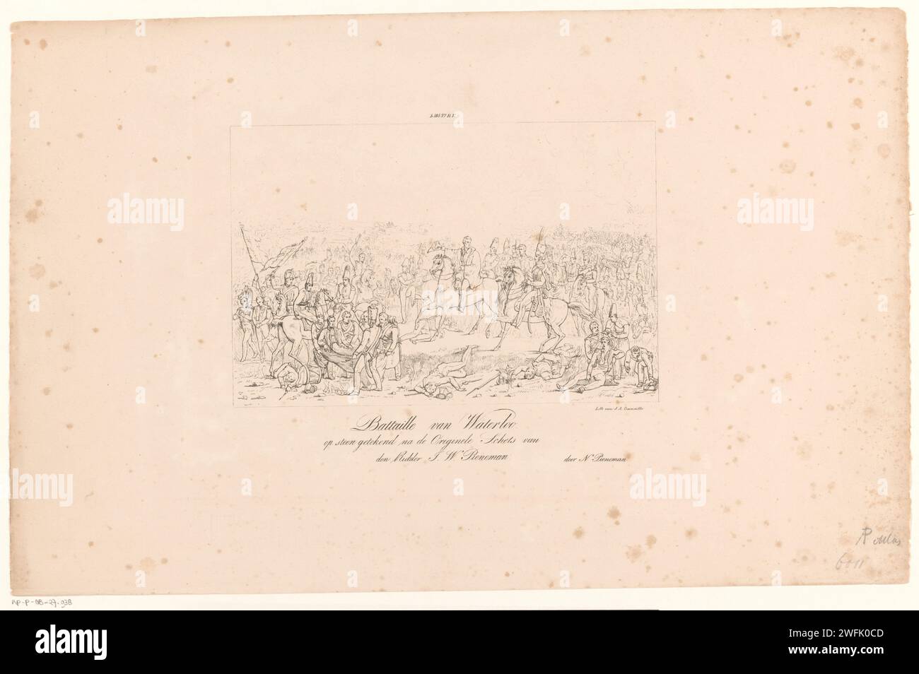 Schlacht von Waterloo, Nicolaas Pieneman, nach Jan Willem Pieneman, 1820–1833 Print die Schlacht von Waterloo, 18. Juni 1815. Blick auf das Schlachtfeld, als der englische Kommandant Wellington hört, dass preußische Hilfe unterwegs ist. Der verwundete Willem, Prinz von Orange, wird nach links in den Vordergrund gebracht. Die Kommandeure und andere Offiziere zu Pferd sind in der Mitte, im Vordergrund verletzte und tote Soldaten. Die Kämpfe toben auf dem Schlachtfeld im Hintergrund. Amsterdamer Papierladung  Schlacht (+ Landstreitkräfte). Er wird außer Gefecht gesetzt, indem er Waterloo verwundet Stockfoto