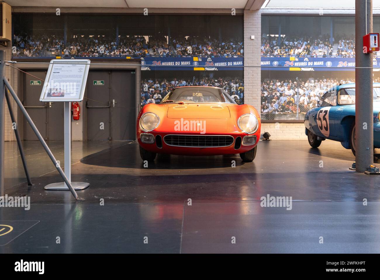Sammlung von Oldtimern im Musée National de l'Automobile, Collection Schlumpf ist ein Automobilmuseum in Mulhouse, Frankreich. Stockfoto
