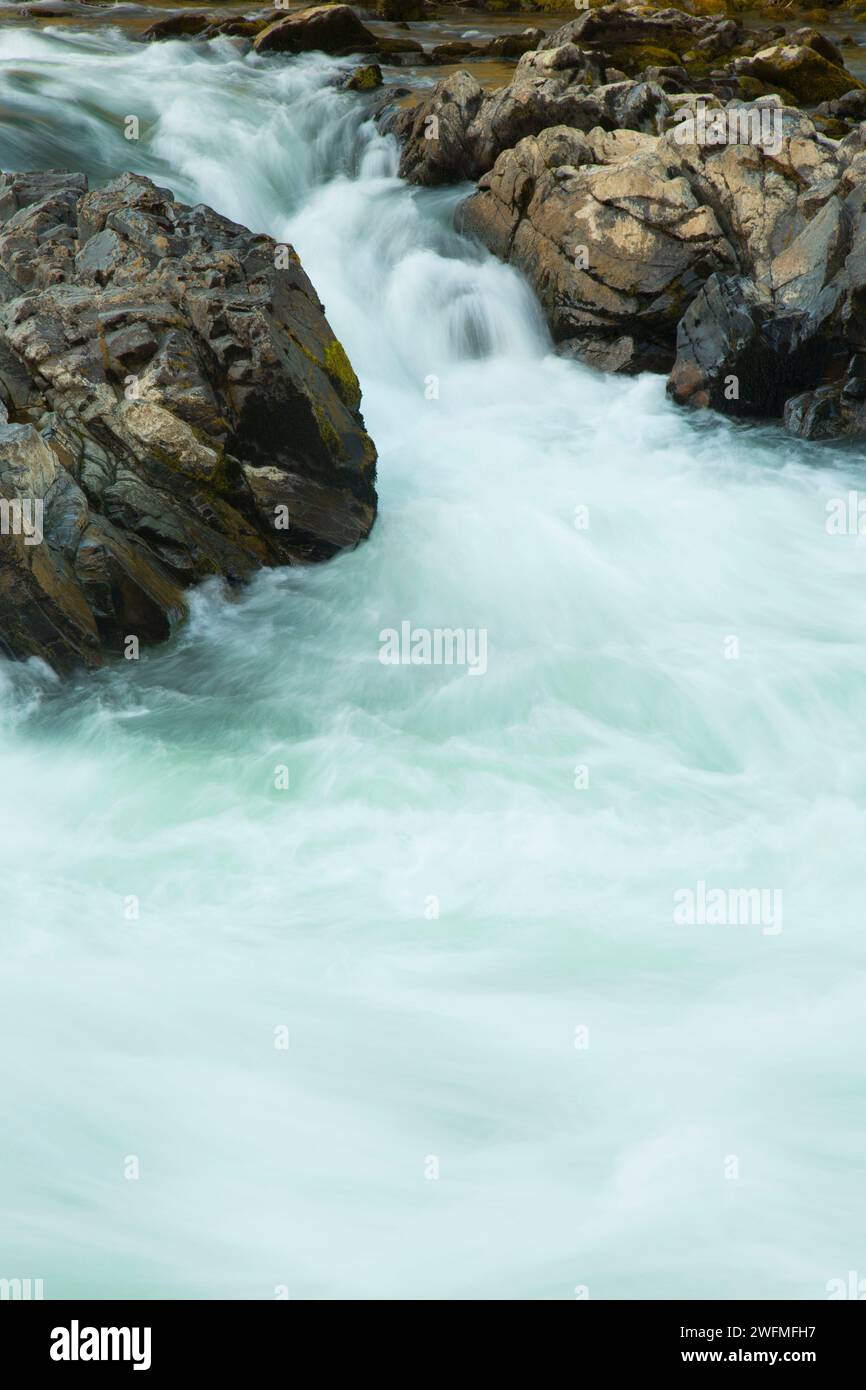Little Falls entlang wenig Falls Trail, Illinois Wild and Scenic River, Siskiyou National Forest, Oregon Stockfoto