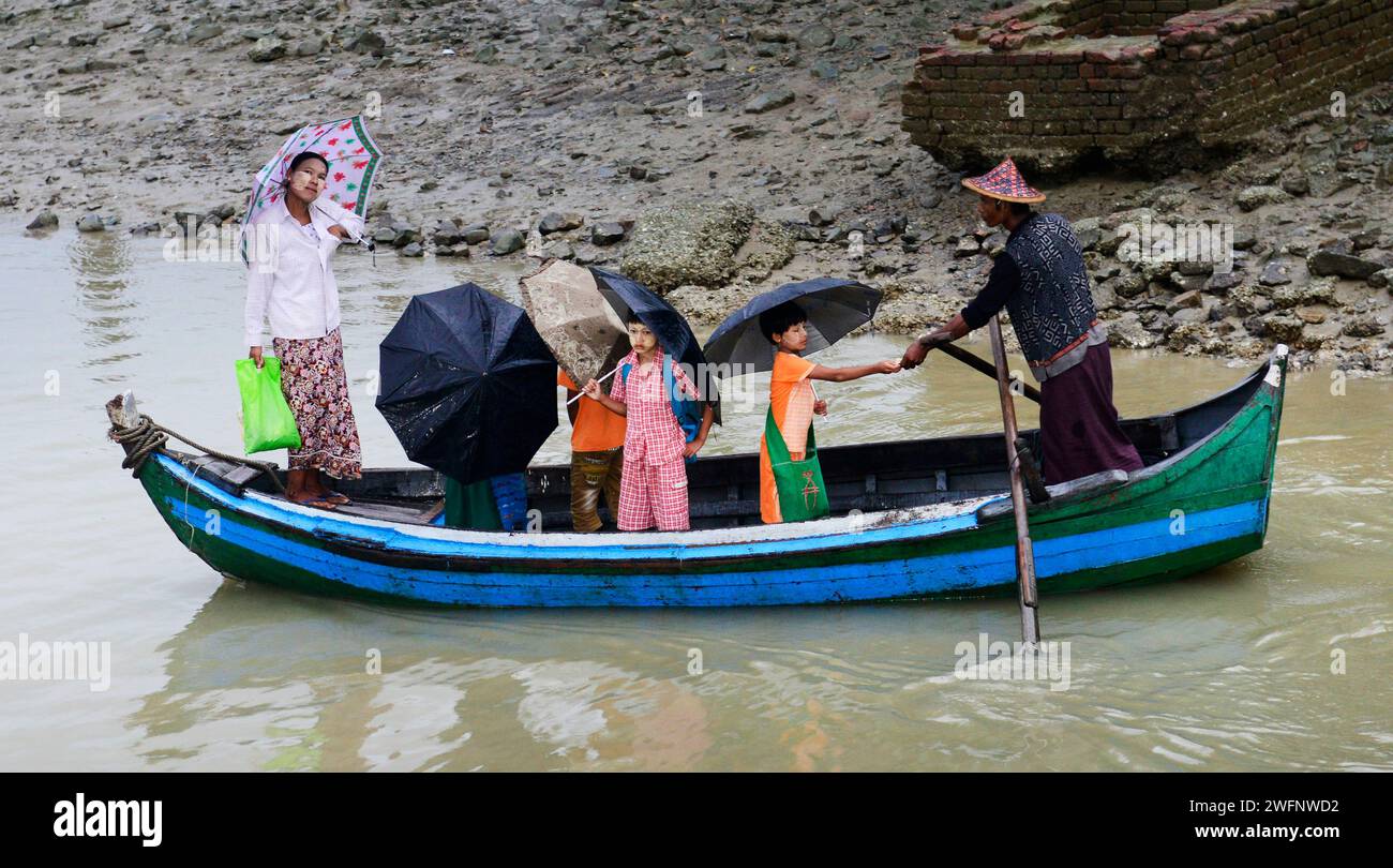 Heftige Monsunregen entlang des Kaladan-Flusses im Bundesstaat Rakhine in West-Myanmar. Stockfoto