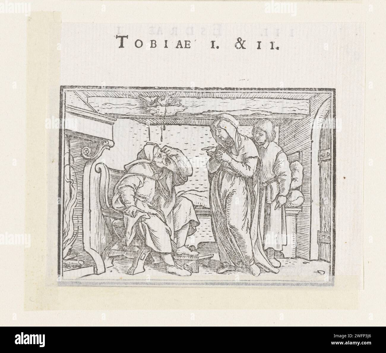 Tobit wird blind, Hans Holbein (II), 1538 Print Tobit sitzt in einem Stuhl neben dem Kamin wie ein Vogelnest, hängt an den Deckenbalken, Vogelkot fällt herunter. In seinen Augen endet das und der Mann wird blind. Neben Tobit sind seine Frau Anna und sein Sohn Tobias. Am Rand über dem Bild befindet sich der Text Tobiae I & II [Tobit 2]. Papier ein Vogel fällt in Tobits Augen Stockfoto