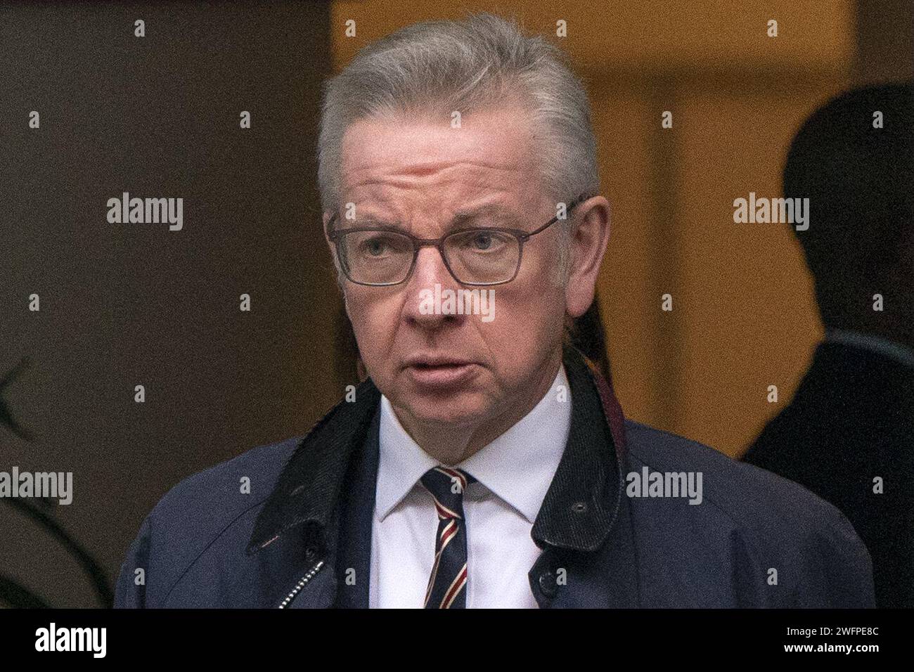 Aktenfoto vom 01/24 des Secretary of State for Levelling Up, Housing and Communities, Michael Gove, verlässt die Anhörung zur COVID-19-Untersuchung des Vereinigten Königreichs im Edinburgh International Conference Centre (EICC). Die "außer Kontrolle" Krise in den Kommunalverwaltungen, die durch langfristige Finanzierungsengpässe und ein "kaputtes" Finanzsystem angetrieben wird, kann nur dadurch beendet werden, dass die Regierung den Räten Milliarden Pfund mehr zur Verfügung stellt, so die Abgeordneten. Ausgabedatum: Donnerstag, 1. Februar 2024. Stockfoto