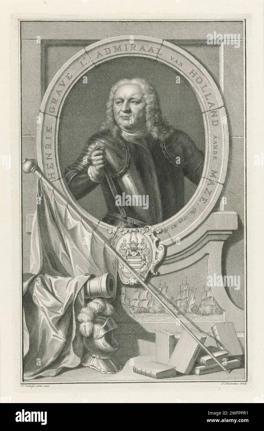 Porträt des Hendrik Grabes, Jacob Houbraken, nach Nicolaas Verkolje, 1749 - 1780 Druck Porträt des Hendrik Grabes in einem architektonischen Oval mit Rand. Unter dem Porträt befindet sich das Familienwappen über einem Bassrelief mit Schiffen in einer Seeschlacht. Im Vordergrund ein Helm, Bücher, eine Kanone und ein Amsterdamer Papierstich / Ätzkommandant, Admiral. Helm. Schusswaffen: Kanone. (Militär-)Flaggen und Standards. Waffenlager, Heraldik Stockfoto