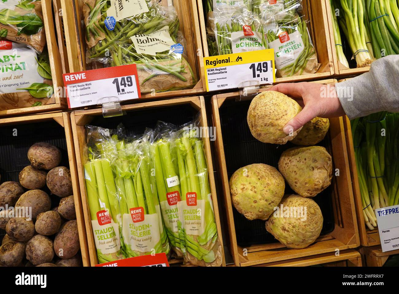 Frisches Gemüse in einem Laden Stockfoto