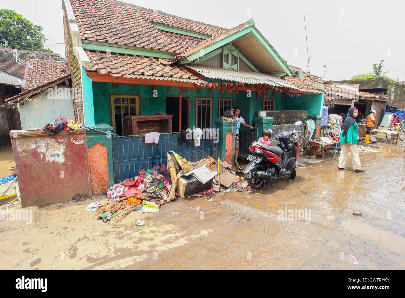 Nach der Sturzflut in Garut, West Java, Indonesien, am 22. September 2016, als der Fluss Cimanuk seine Ufer platzte. Stockfoto