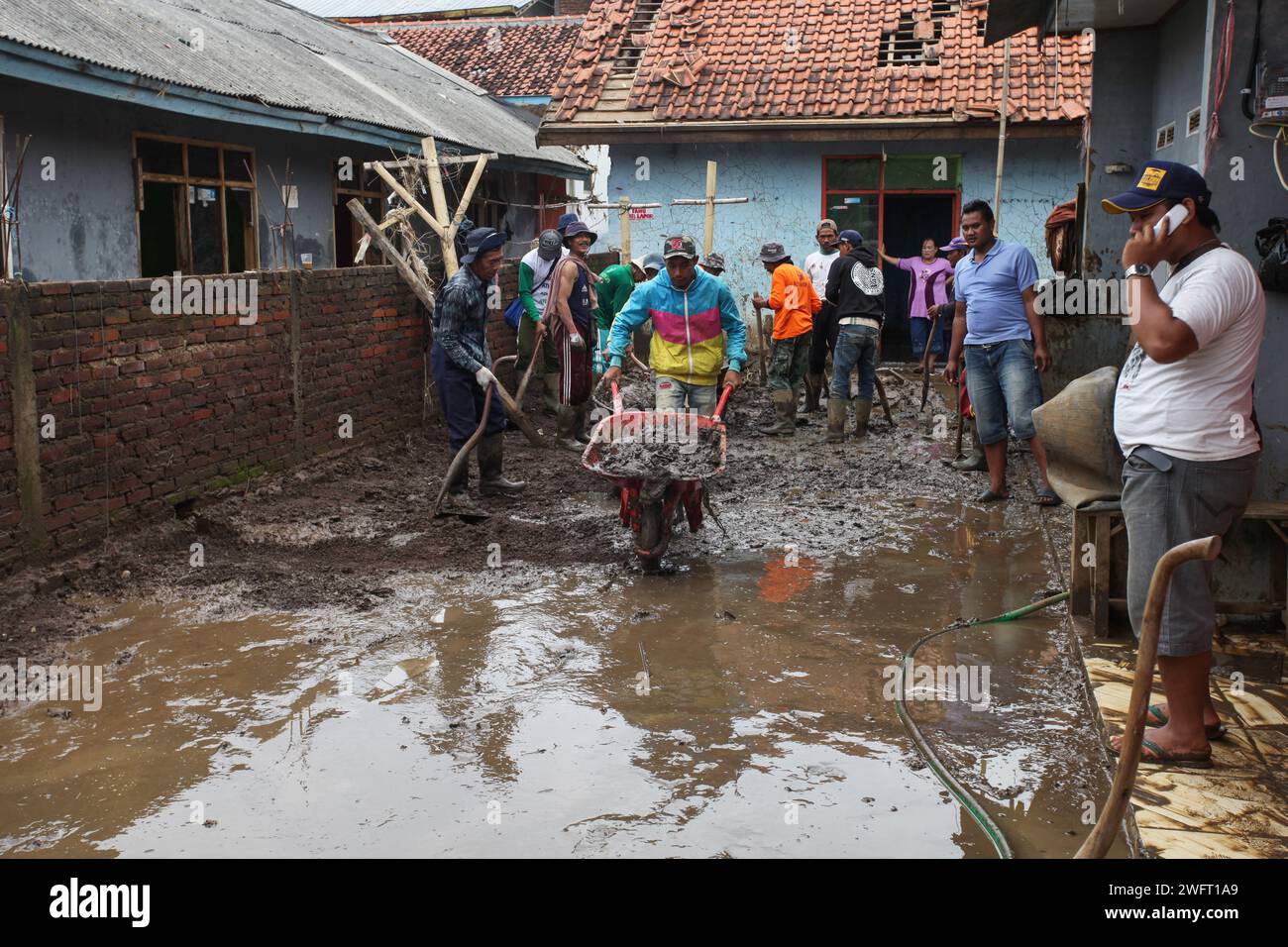Nach der Sturzflut in Garut, West Java, Indonesien, am 22. September 2016, als der Fluss Cimanuk seine Ufer platzte. Stockfoto