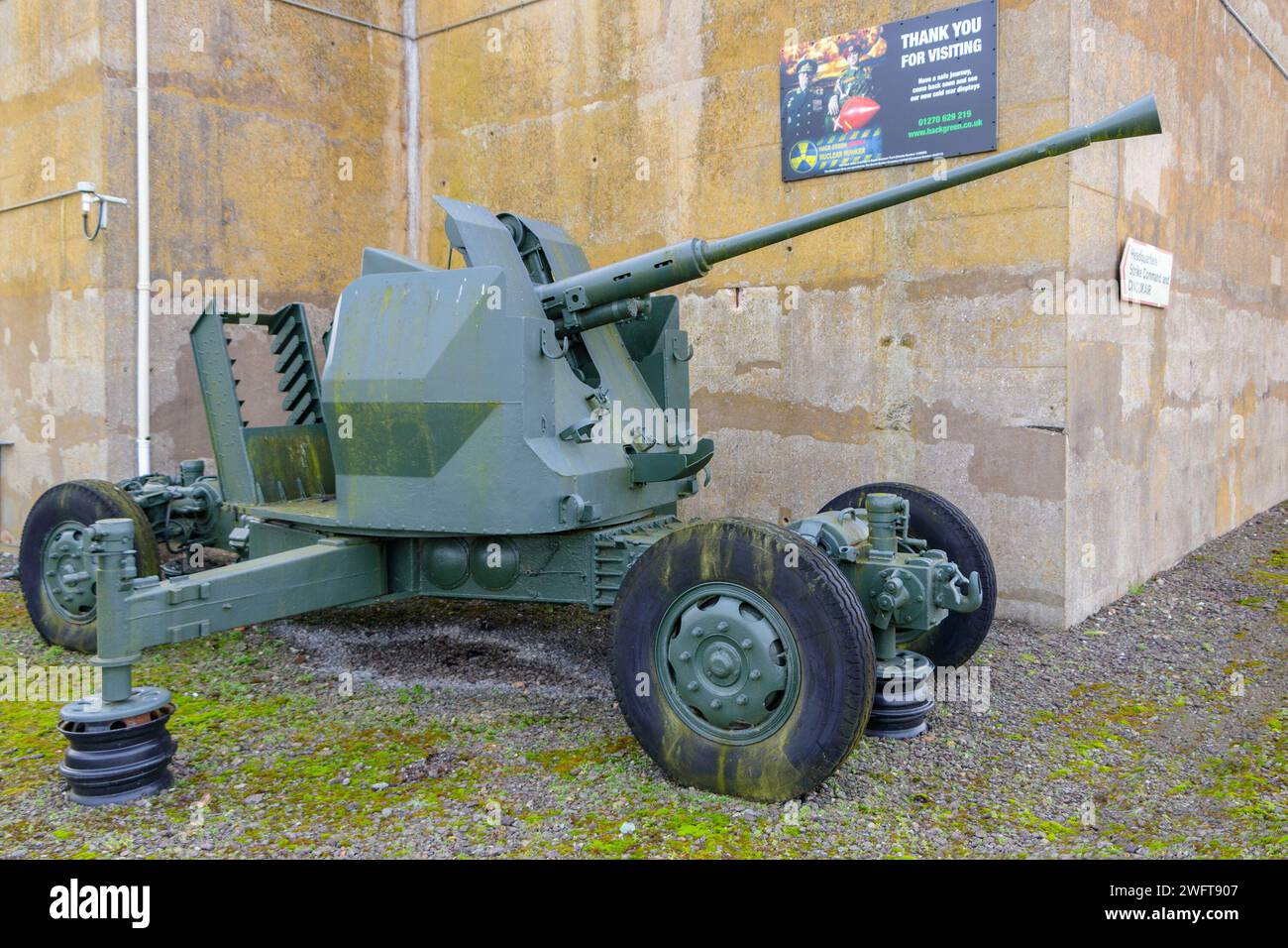 Bofors 40-mm-Kanone bei MOD Hack Green Secret Bunker cheshire, im Kalten Krieg als nukleare Sprengunterkunft benutzt, Kommandoposten jetzt ein Museum Stockfoto