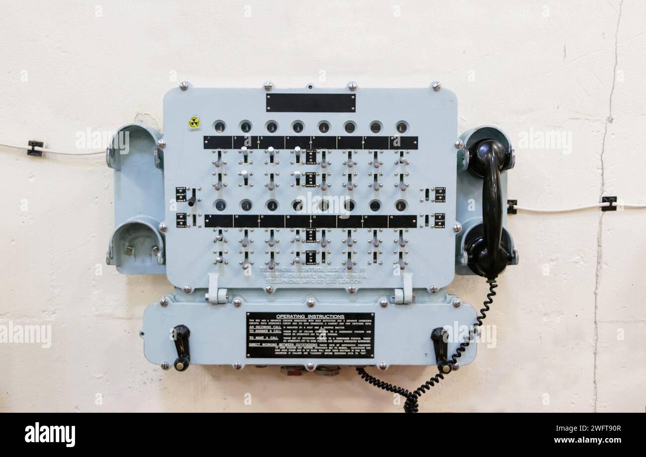 Militärisches Kommunikationstelefon bei MOD-Hack-grünem Geheimbunker cheshire, im Kalten Krieg als nukleare Schutzhütte benutzt, Kommandoposten jetzt ein Museum Stockfoto
