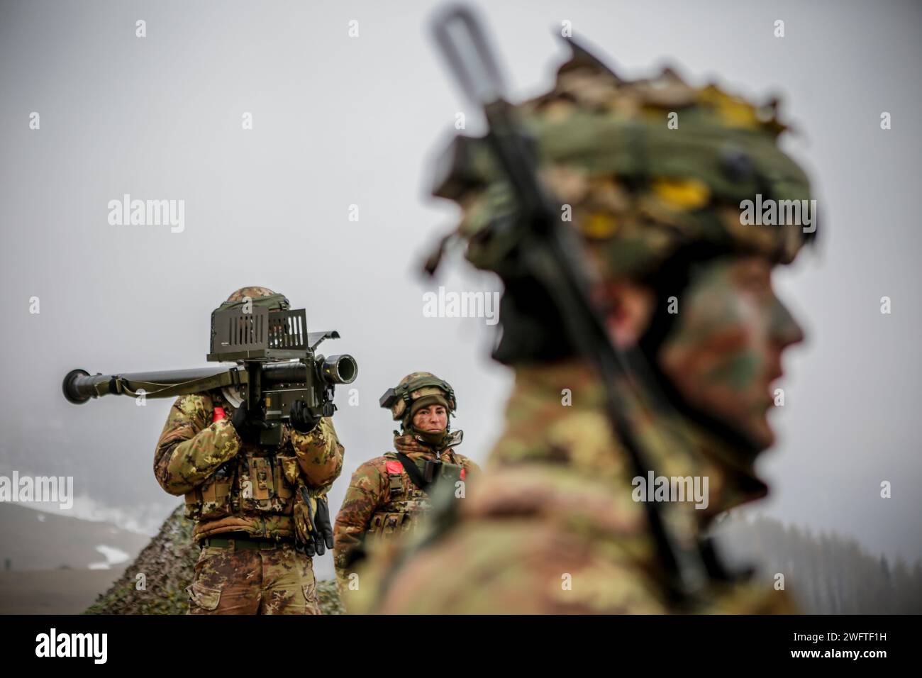 Valle di Susa, Turin. italien. Apine-Militäreinheit während der Winterarmeeübung namens White Fox. Stockfoto