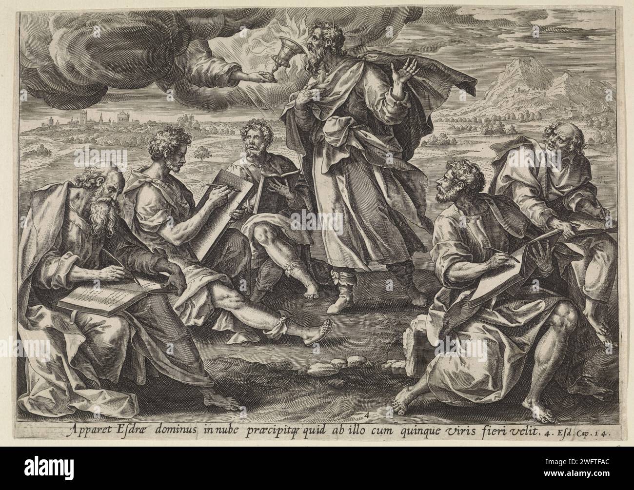 Ezra trinkt den Becher des Wissens und der Weisheit, Anonym, nach Maerten de Vos, 1585 Druck Ezra ging mit fünf Männern auf das Feld und wird von Gott einen feurigen Becher angeboten, aus dem er trinkt. Das ist der Becher des Wissens und der Weisheit. Die fünf Männer schreiben die Worte auf, die Ezra hinterher sagt. Unter der Aufführung ist ein lateinischer Hinweis auf den Apokryphard-Bibeltext in 4 Esra 14. Antwerpener Papier mit anderen Szenen aus Esra und Esdras Stockfoto