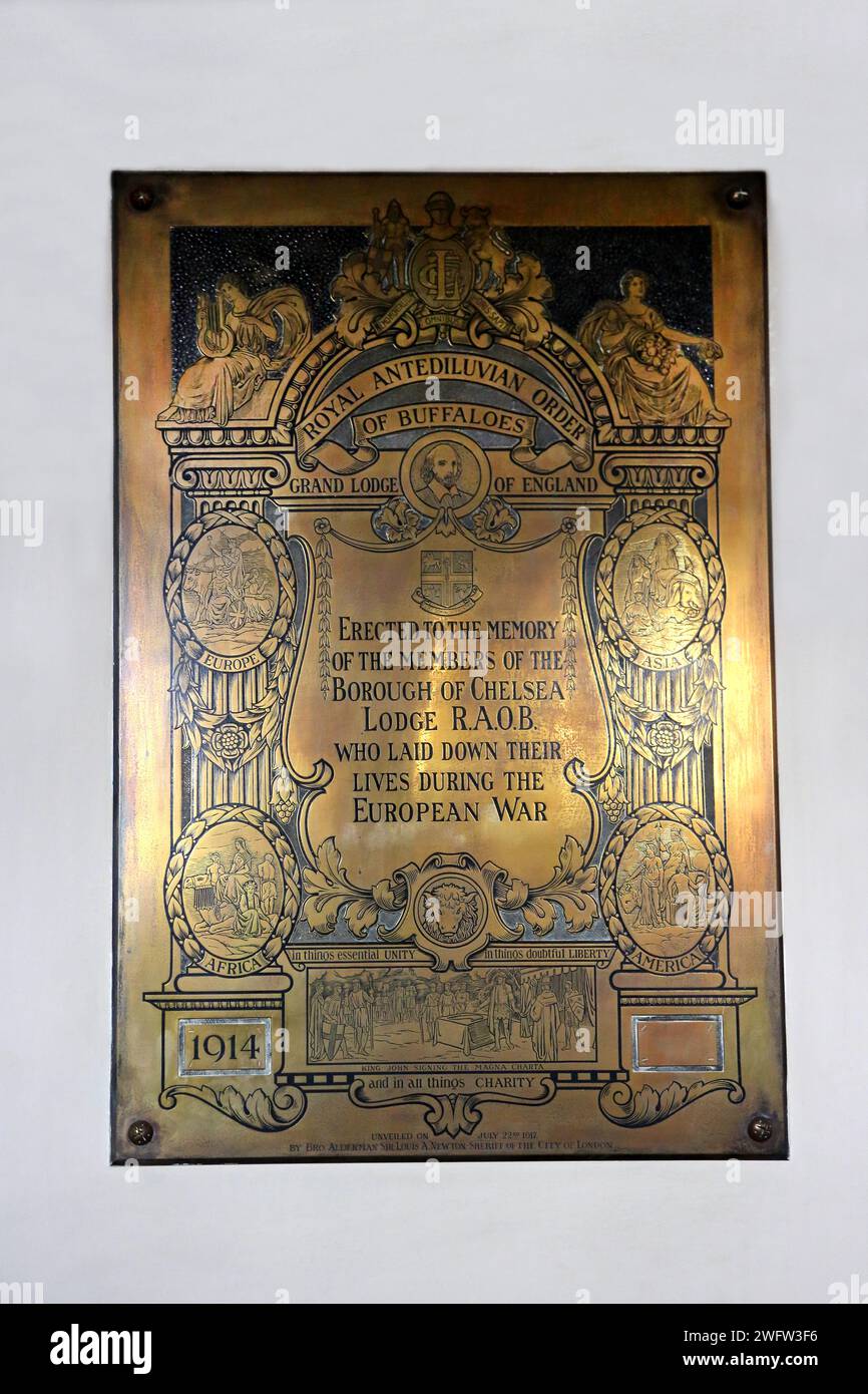 Kupfer Royal Antediluvian Order of the Buffaloes Memorial für die Mitglieder der Chelsea Lodge R.A.O.B, die ihr Leben während des Europäischen Krieges niedergelegt haben ( Stockfoto