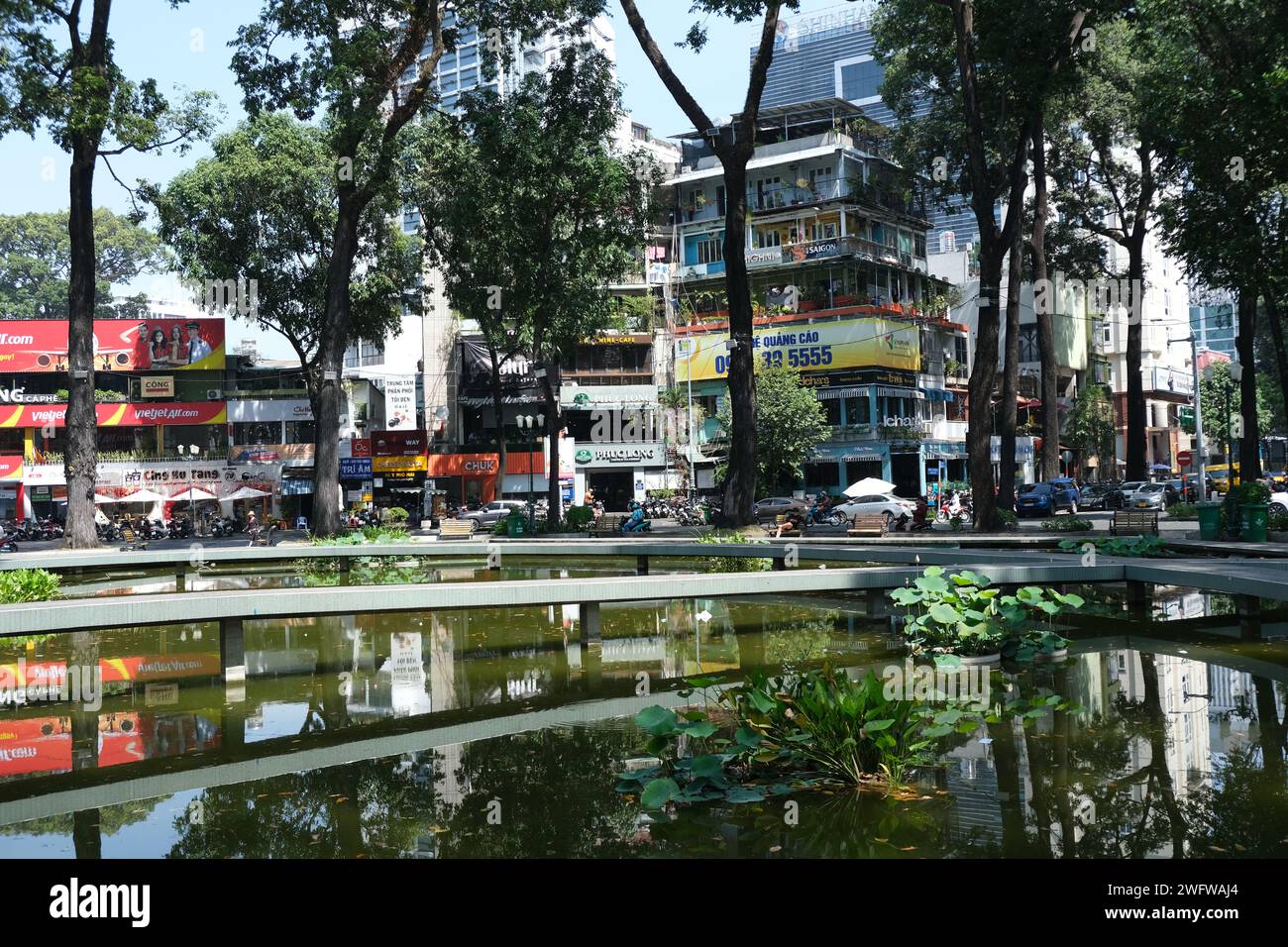 Ein Café- und Nachtleben-Viertel in der Innenstadt von Ho Chi Minh City, Vietnam Stockfoto