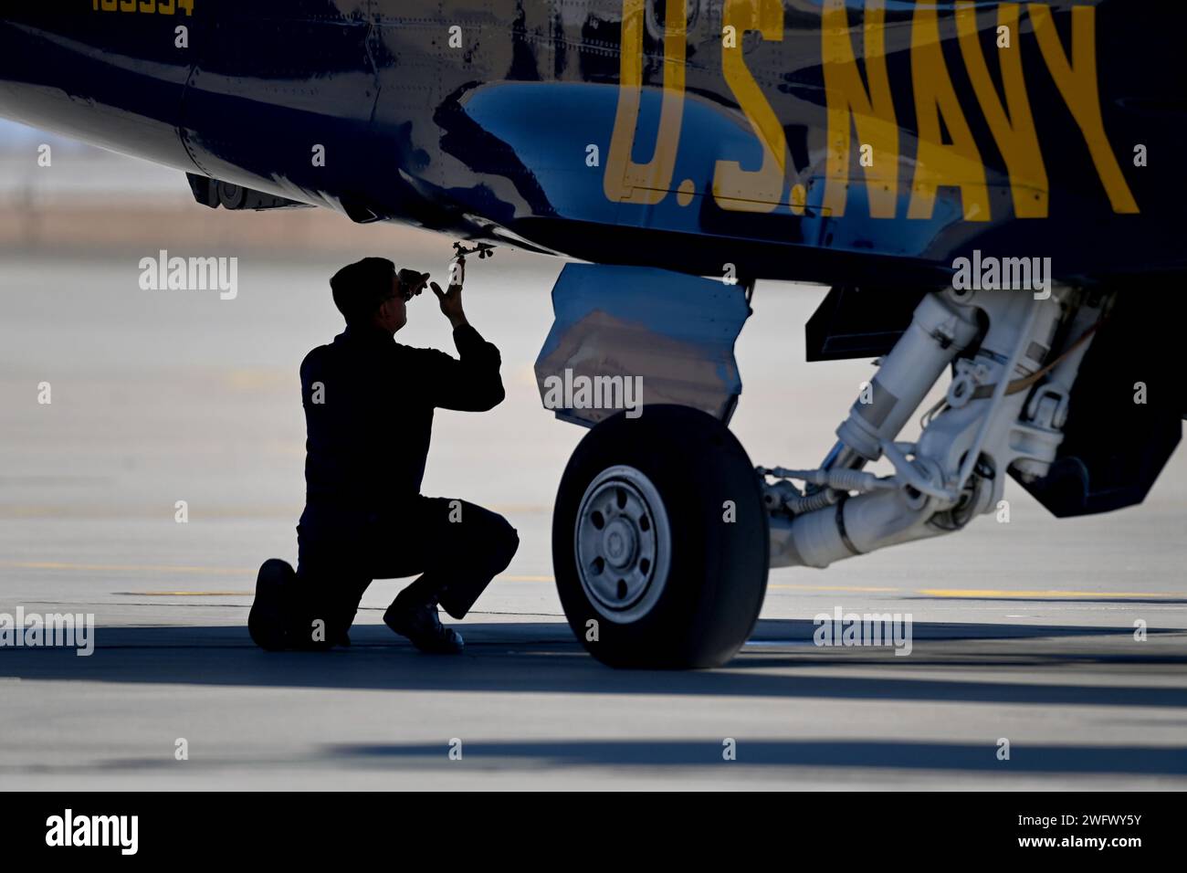 Die Blue Angels führen derzeit Wintertrainings in der Naval Air Facility El Centro, Kalifornien, durch, um die kommende Flugschau-Saison 2024 vorzubereiten. Stockfoto