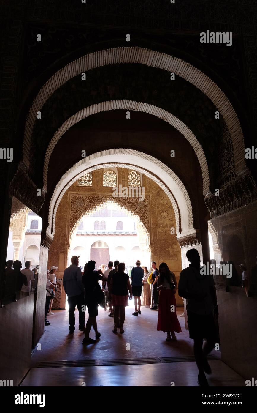 Die alhambra in Grenada, spanien die Alhambra ist ein wesentliches Denkmal, da sie beweist, dass Araber einst dieses Gebiet beherrschten und ihr architektonischer Stil eine r Stockfoto