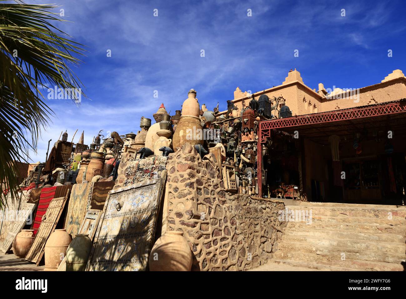Ouarzazate ist eine Stadt und Hauptstadt der Provinz Ouarzazate in der Region Drâa-Tafilalet im Süden Marokkos. Stockfoto