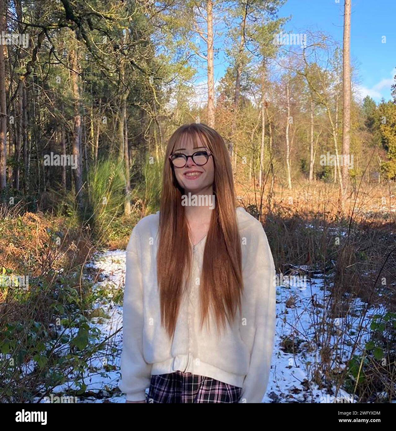 Foto von der Cheshire Police von Brianna Ghey. Das Mädchen und der Junge, die die Trans-Teenagerin Brianna Ghey ermordet haben, werden wegen Mordes verurteilt und zum ersten Mal öffentlich benannt. Die Angeklagten, beide 16, die während ihres vierwöchigen Prozesses im Dezember letzten Jahres vor dem Manchester Crown Court nur als Mädchen X und Boy Y identifiziert wurden, drohen einer lebenslangen Haftstrafe. Ausgabedatum: Freitag, 2. Februar 2024. Stockfoto
