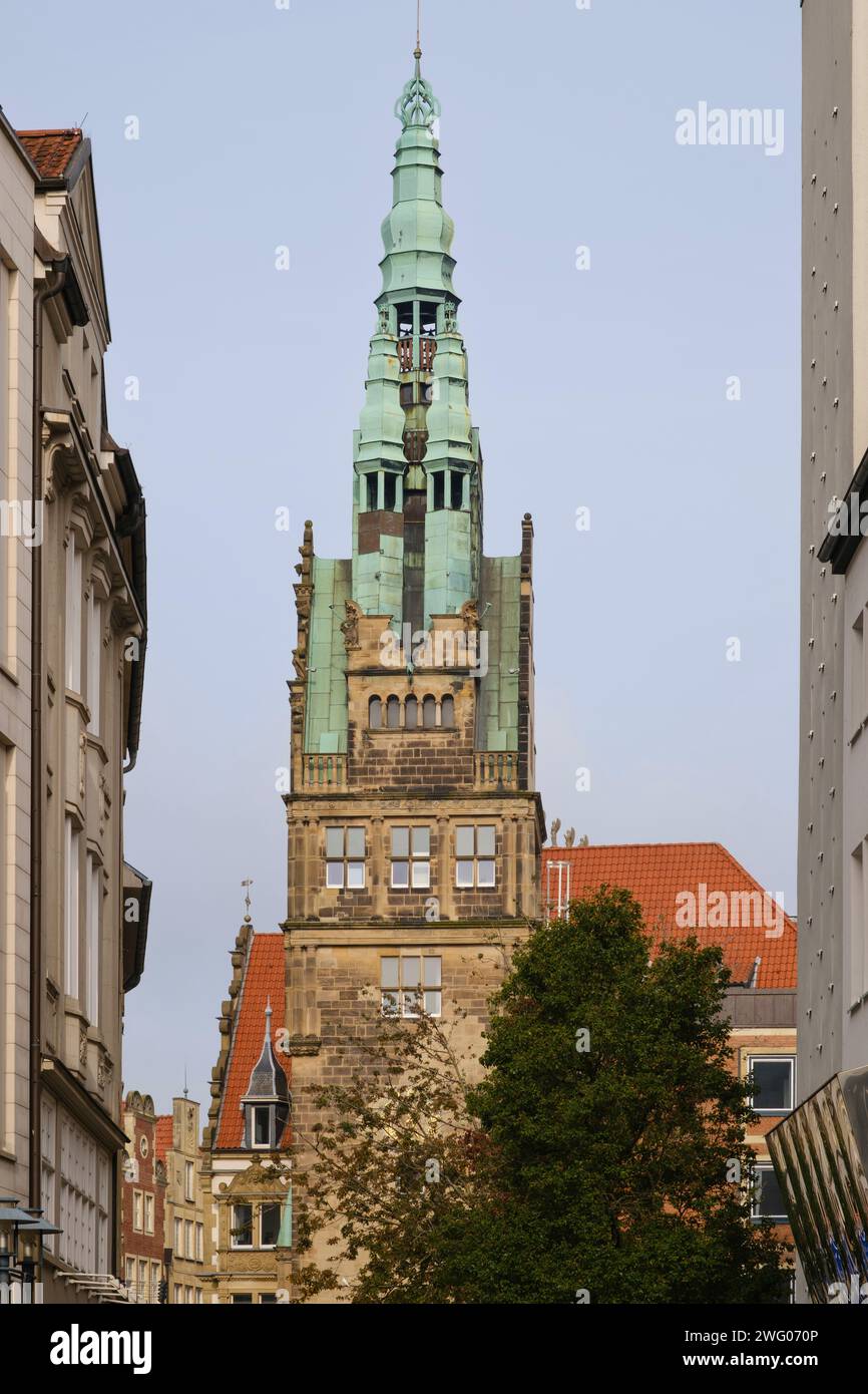Historischer Stadthausturm am Hauptmarkt Münster Stockfoto