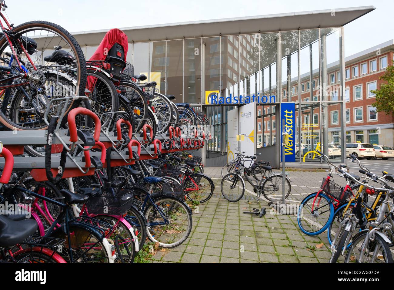 Fahrradparkplatz in der Stadt Münster Stockfoto