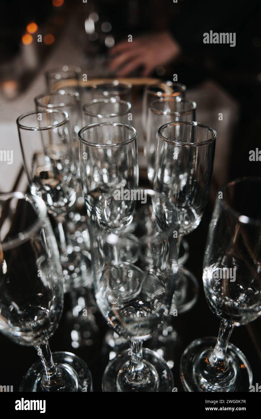 Sektglas auf einer Hochzeit, bereit für einen Sektturm Stockfoto