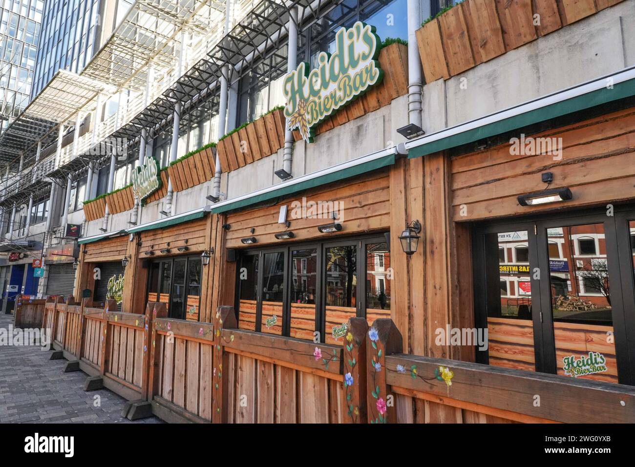 Broad Street, Birmingham 2. Februar 2024 - der Nachtclub PRYZM an der Broad Street in Birmingham wurde als Teil der Rekom UK Group geschlossen. Die Heidi's Bier Bar in Birmingham wurde vor der Schließung gerettet, da sie die Verkaufsprognosen weiterhin übertroffen hat. Quelle: Stop Press Media/Alamy Live News Stockfoto