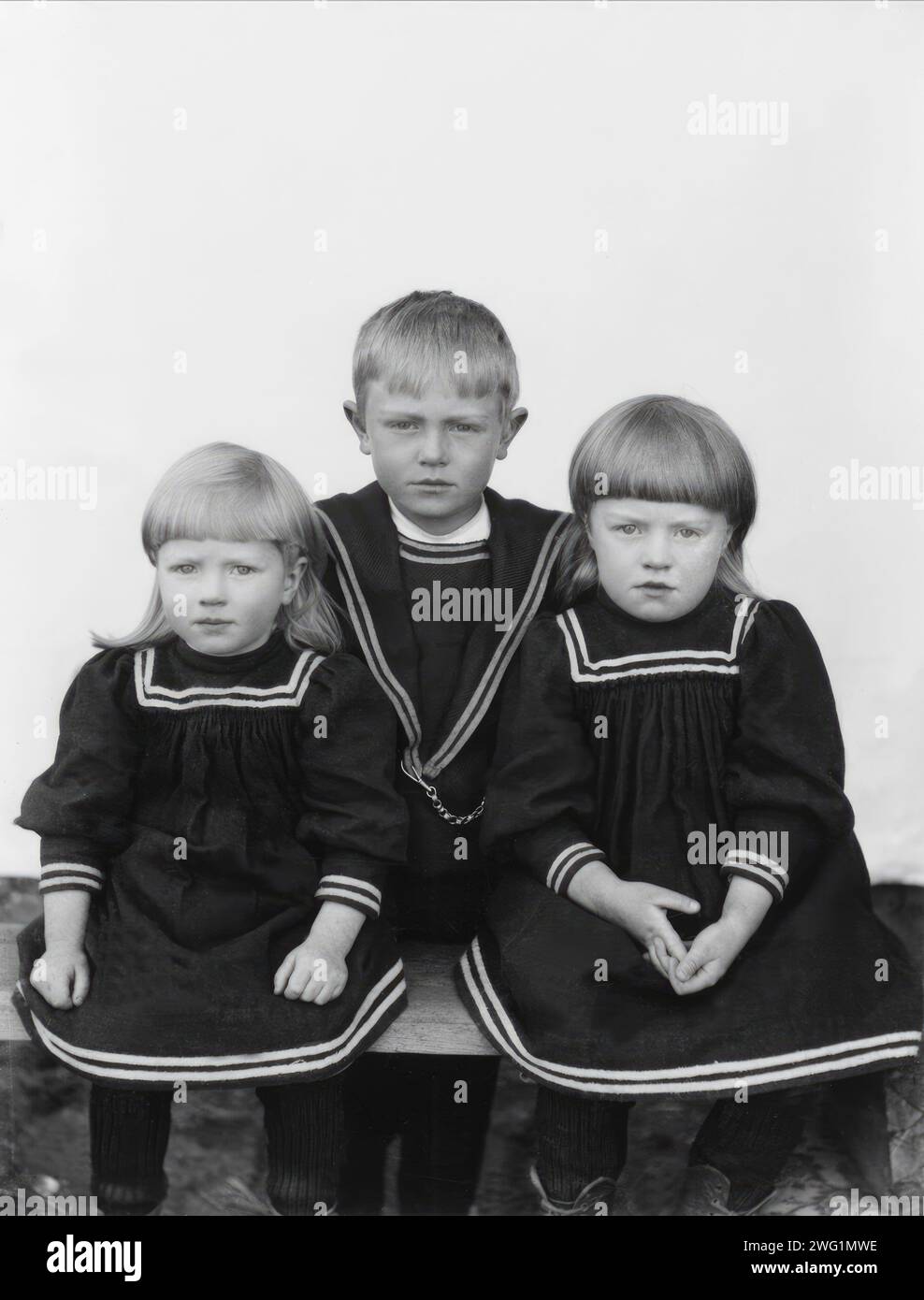 Hans per Perssons Kinder: Sohn Paul (* 1892-05-06, gestorben 1912), Tochter Anna (* 1894), Tochter Berta (1896-1917), 1898-1900. Stockfoto