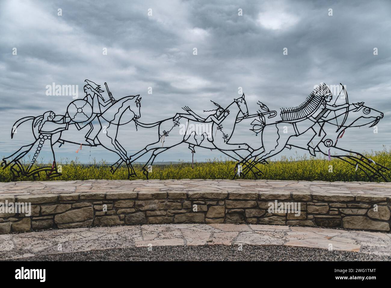 Skulptur von Indianern und Pferden im Indianerdenkmal auf dem Schlachtfeld von Little Bighorn Stockfoto