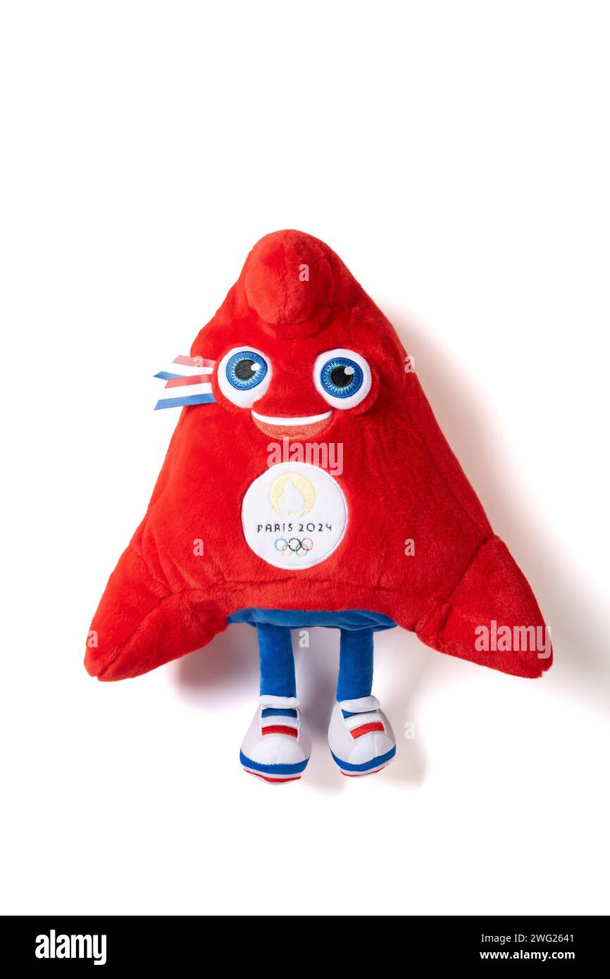 ZHONGSHAN China-21. Januar 2024: Paris Olympische Spiele 2024 Maskottchen die Phryges auf weißem Hintergrund bei vertikaler Komposition. Stockfoto