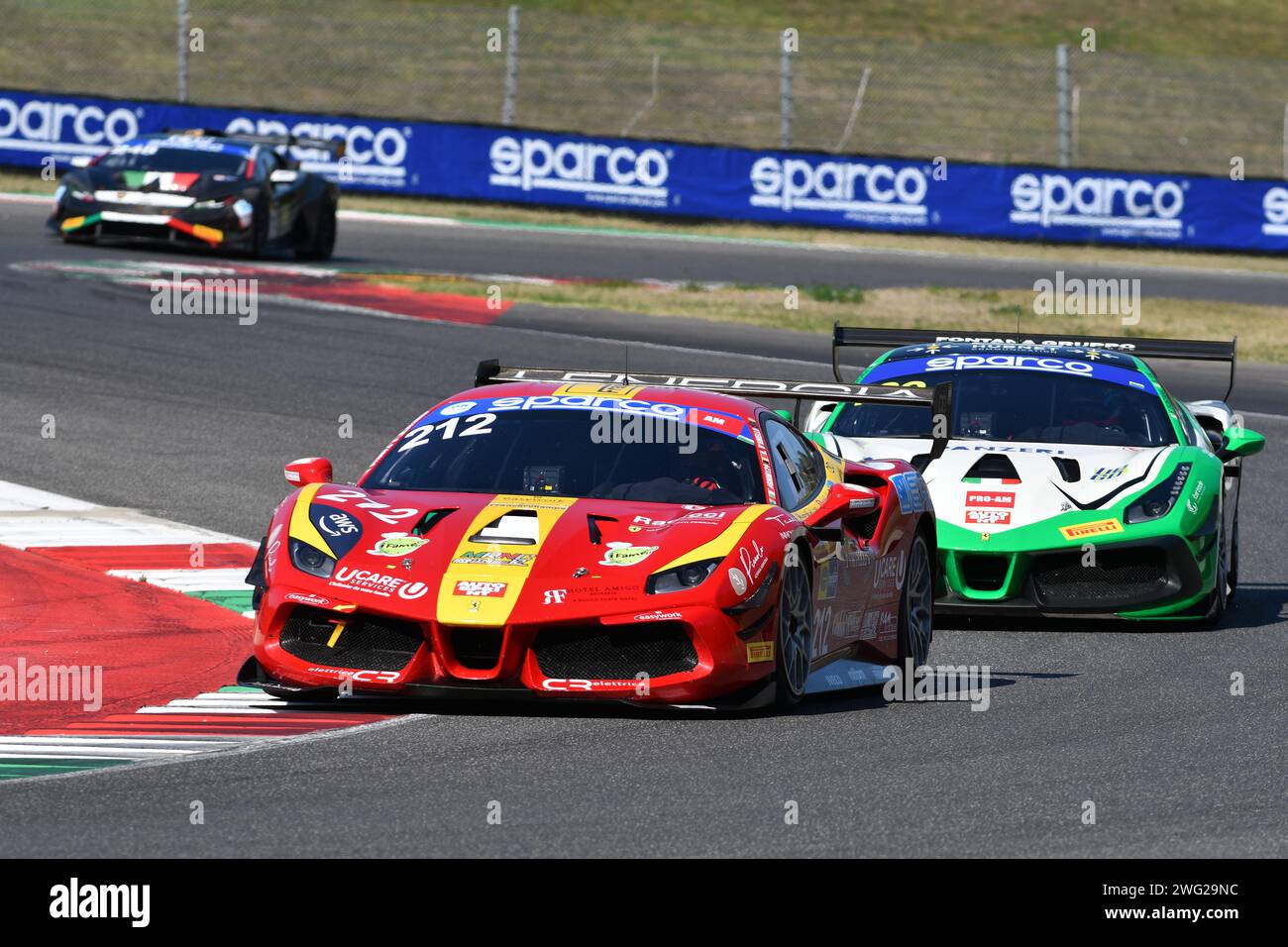 Scarperia, 29. September 2023: Porsche 992 GT3 Cup des Teams Autorlando Sport fahren von Ghezzi Giuseppe und Zanardini Mirko in Aktion während des Trainings von I Stockfoto