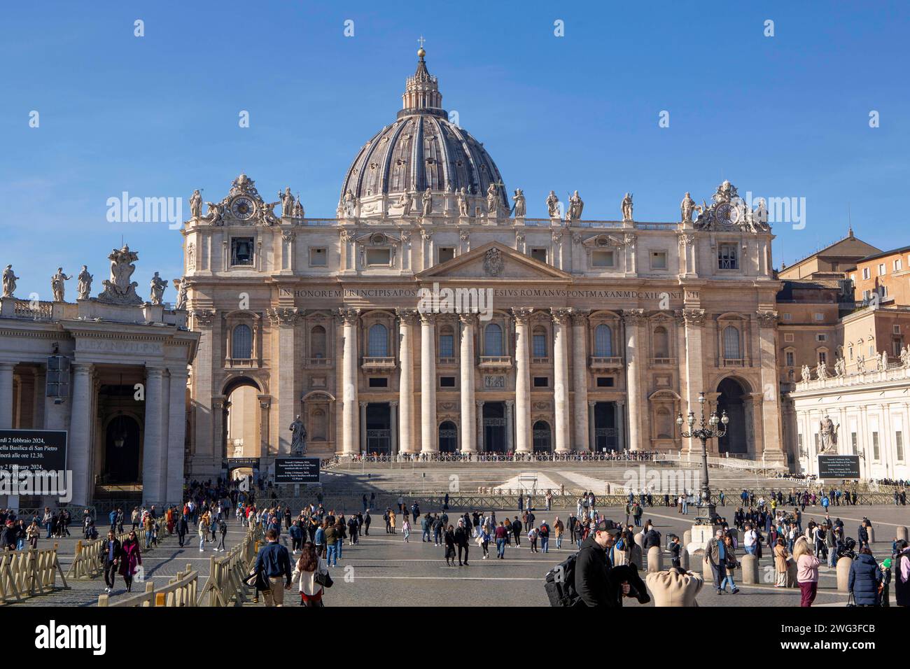 Die Basilika Sankt Peter im Vatikan San Pietro im Vaticano ist die Memorialkirche des Apostels Simon Petrus. Petersdom *** die Basilika St. Peter im Vatikan San Pietro im Vatikan ist die Gedenkkirche des Apostels Simon Peter St. Basilika Peters Stockfoto