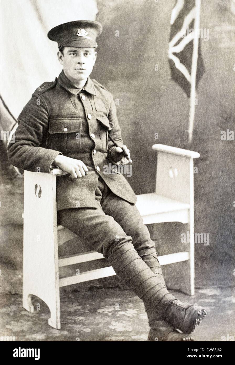 Potrait eines Soldaten im Cheshire-Regiment während des Ersten Weltkriegs. Stockfoto