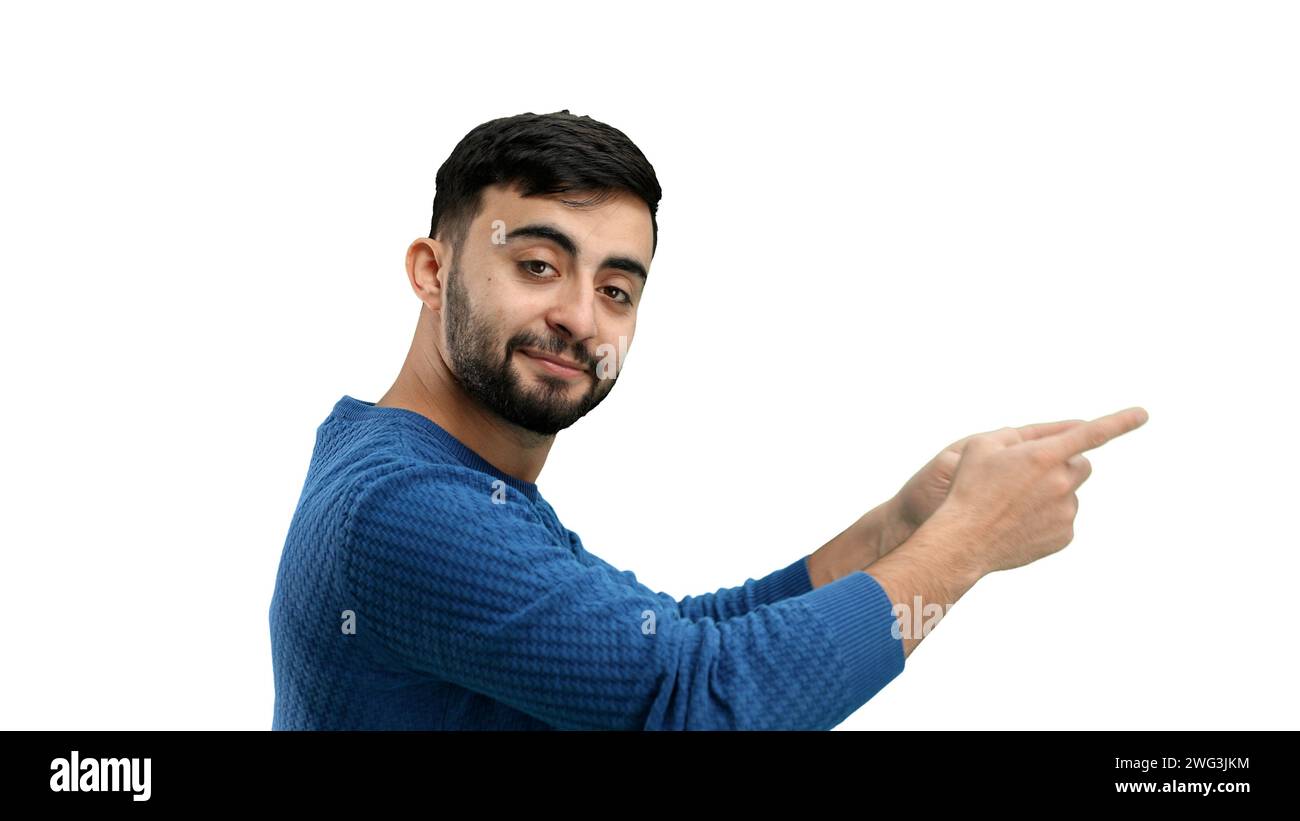 Ein Mann aus der Nähe, auf weißem Hintergrund, zeigt zur Seite Stockfoto