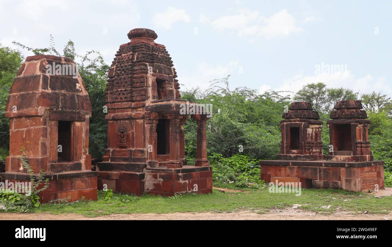 Shiva Tempel und kleine Dev Kulika, Osian Gruppe von Tempeln, Osian, Jodhpur, Rajasthan, Indien. Stockfoto