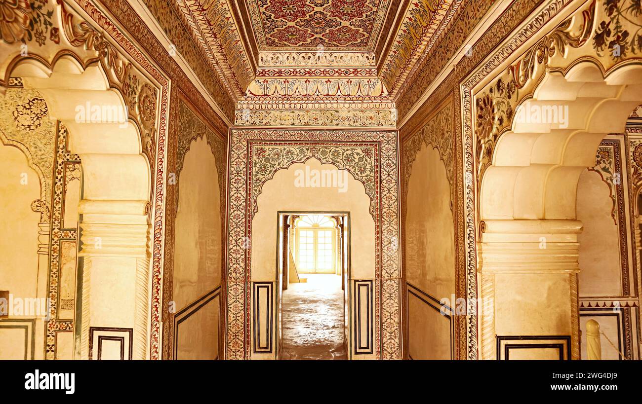 Gemälde im Deewan E Khas, im Nagaur Fort oder im Ahhichatragarh Fort Palace, Rajasthan, Indien. Stockfoto