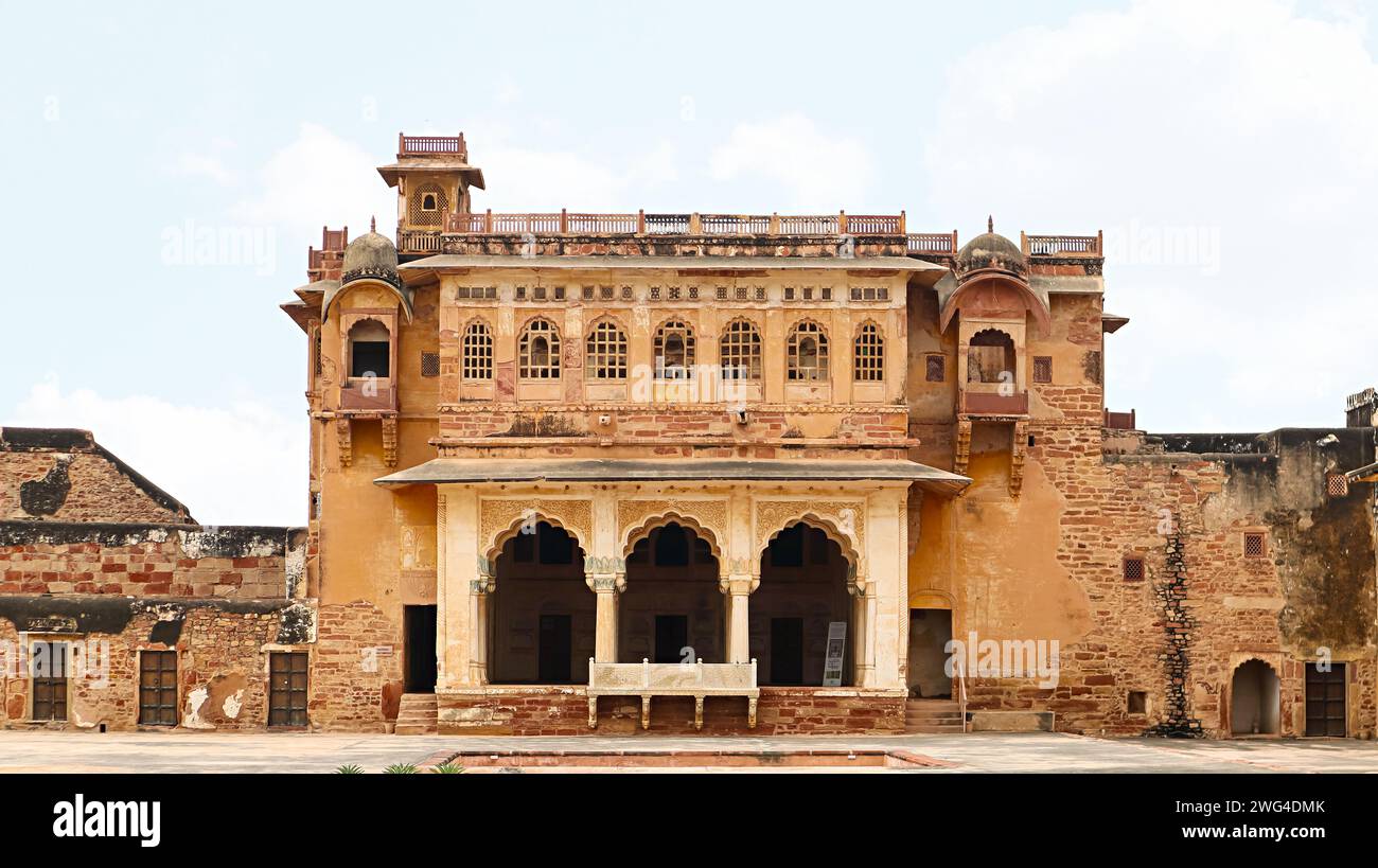 Blick auf Bakat Singh Mahal, Nagaur Fort oder Ahhichatragarh Fort Palace, Rajasthan, Indien. Stockfoto