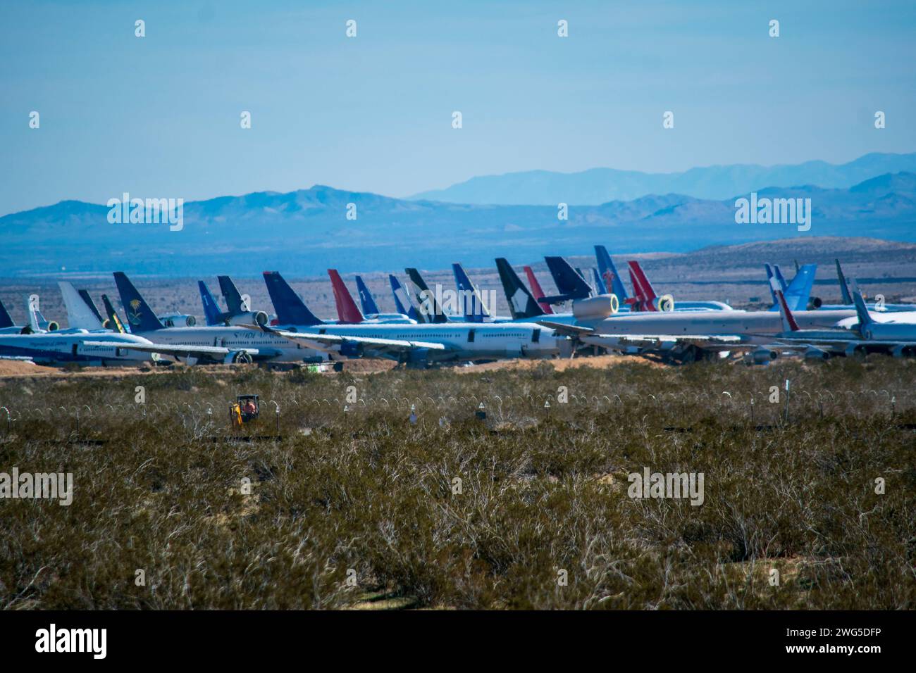 Dieser Flugzeugfriedhof befindet sich in der Nähe der Stadt Mojave in der Mojave-Wüste von Kalifornien. Stockfoto