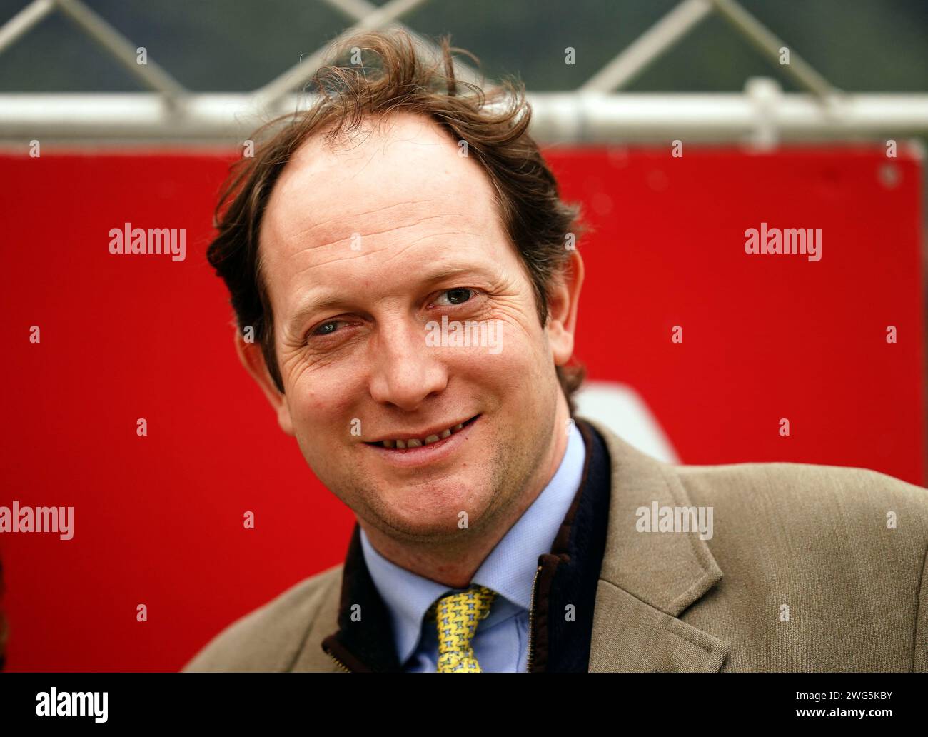 Trainer Ben Pauling während der Virgin Bet Scilly Isles Samstag auf der Sandown Park Racecourse, Surrey. Bilddatum: Samstag, 3. Februar 2024. Stockfoto