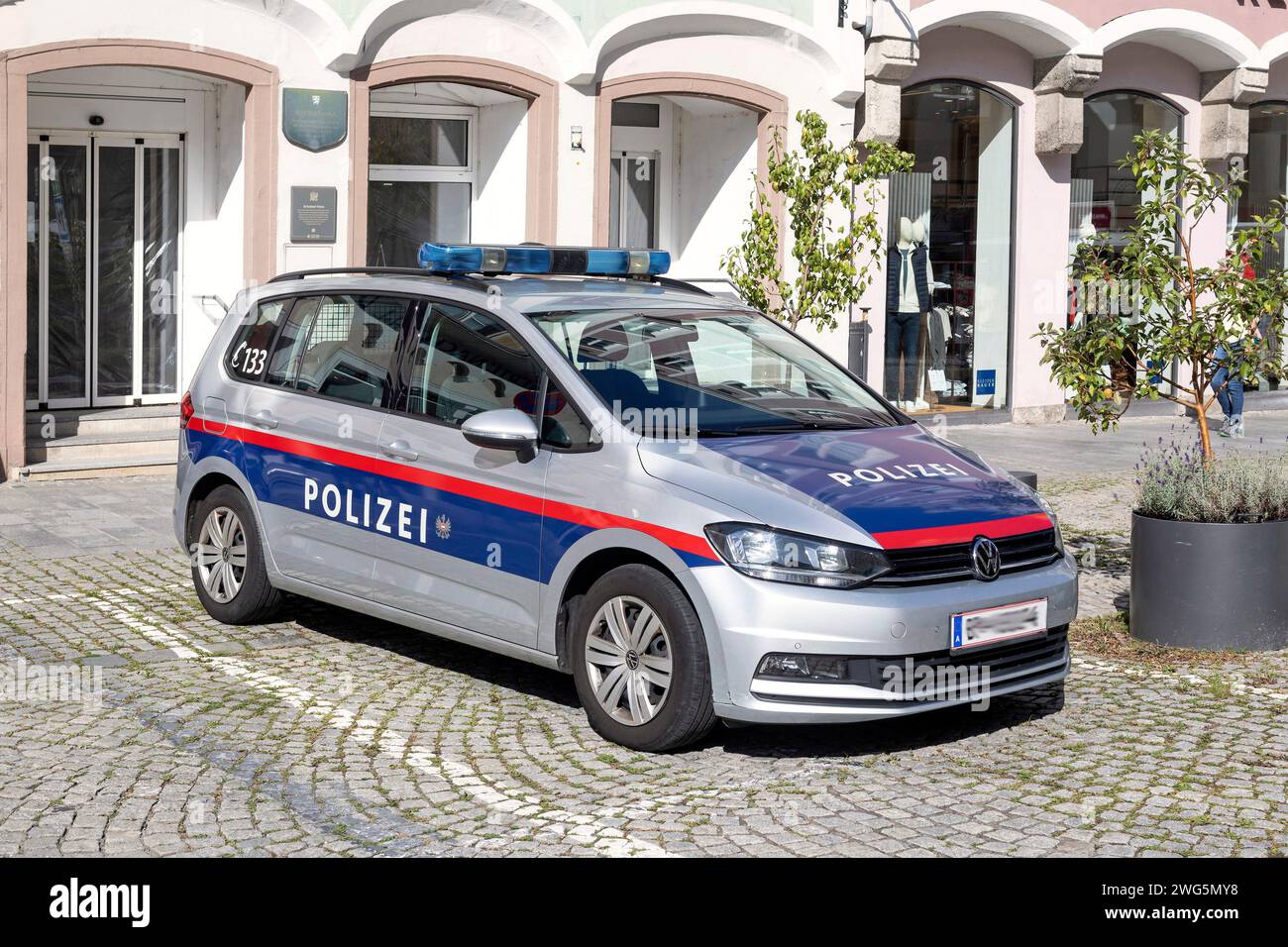Polizei Fahrzeuge sterreich Fotos Und Bildmaterial In Hoher 