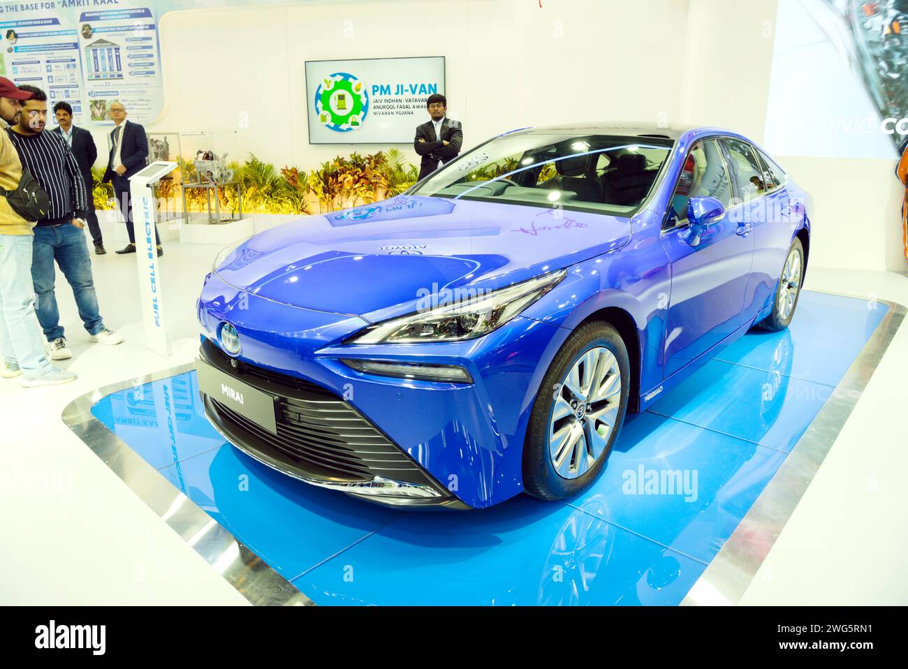 New Delhi - 1. Februar 2024: Toyota Mirai Car wird auf der Bharat Mobility Global Expo 2024 in New Delhi in Indien gezeigt. Stockfoto