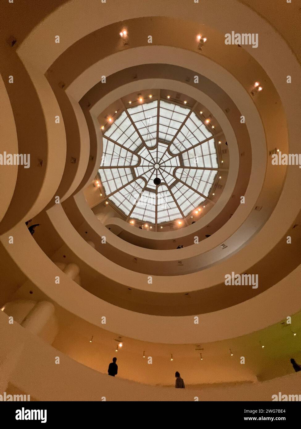 Kuppeldecke im Guggenheim, Art, Museum, entworfen von Frank Lloyd Wright in Manhattan, New York City. Stockfoto