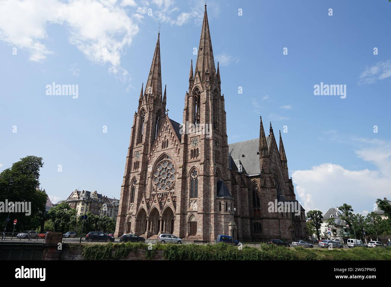 Straßburg, Frankreich - 9. Juni 2021: St. Paul's Church, Wahrzeichen in Straßburg Stockfoto